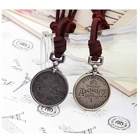 Classic Coin Brown Genuine Leather Pendant - Picture 10 of 11